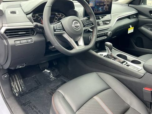 New 2026 Nissan Altima 2.5 SR AWD/4WD image 15