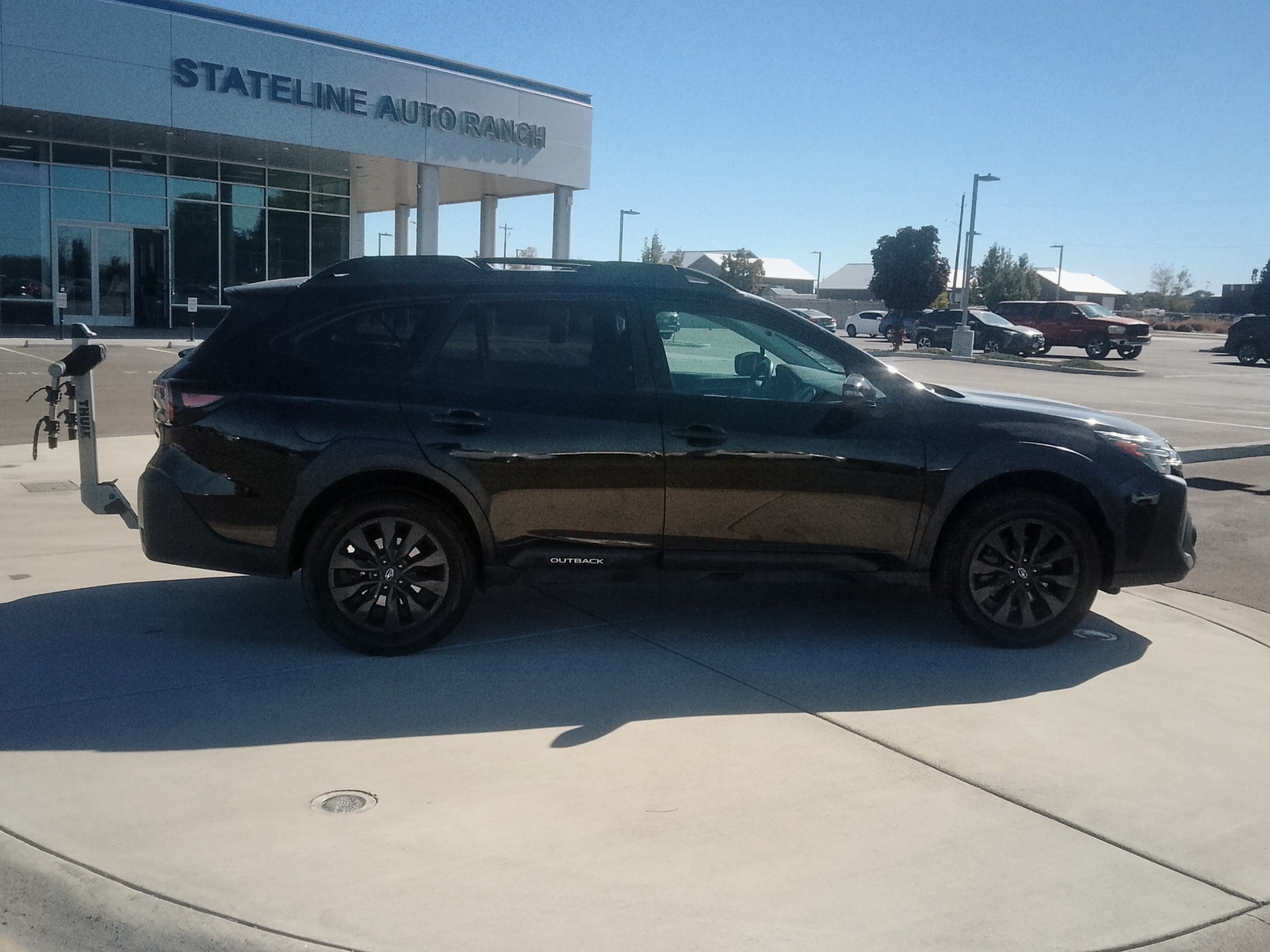 Used 2023 Subaru Outback Onyx Edition AWD/4WD image 2