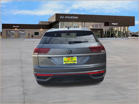 Used 2021 Volkswagen Atlas Cross Sport SE w/ Panoramic Sunroof Package image 10