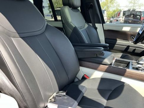 Used 2023 Land Rover Range Rover SE AWD/4WD image 26