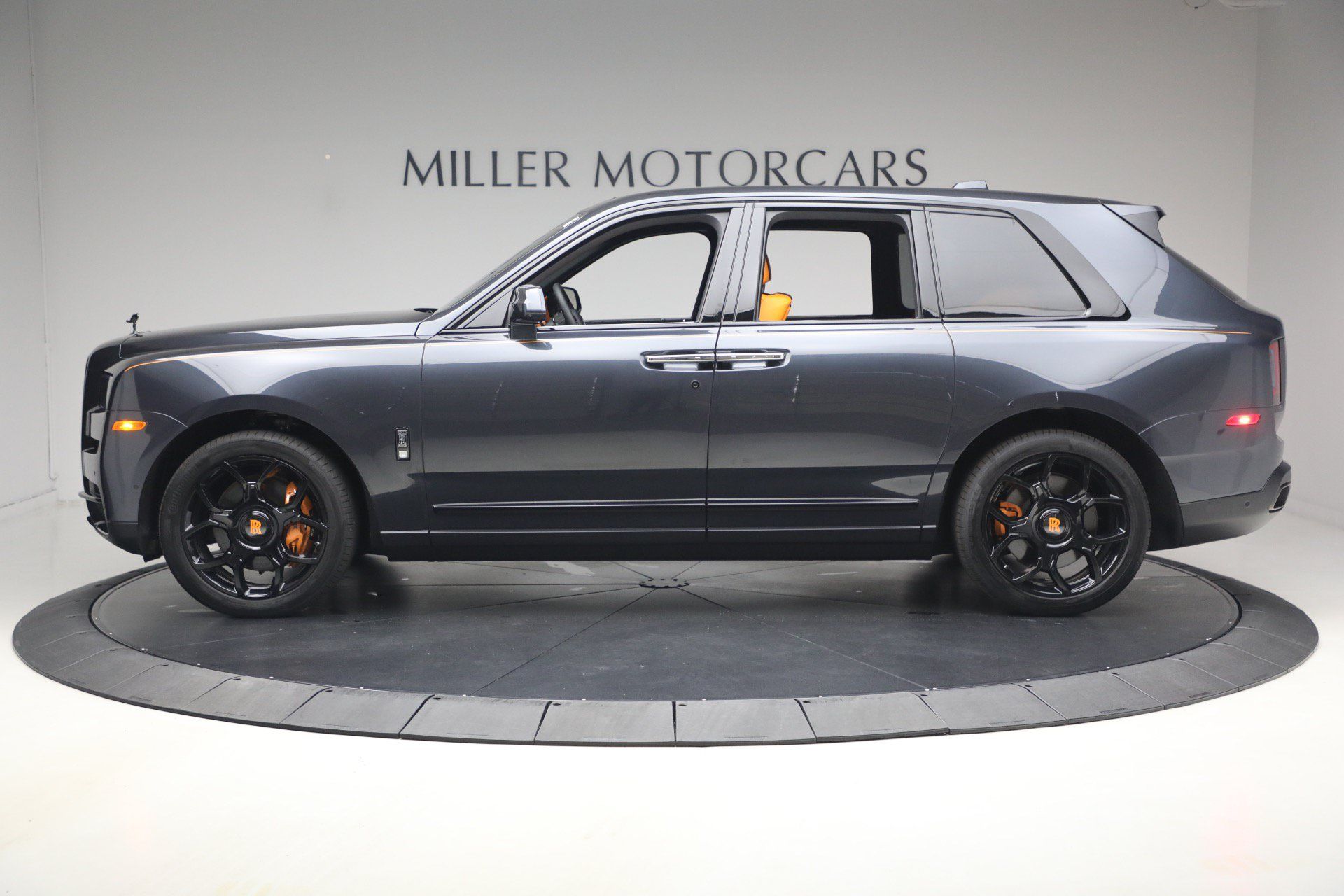 Certified 2024 Rolls-Royce Cullinan Black Badge w/ Driver's Package AWD/4WD image 3