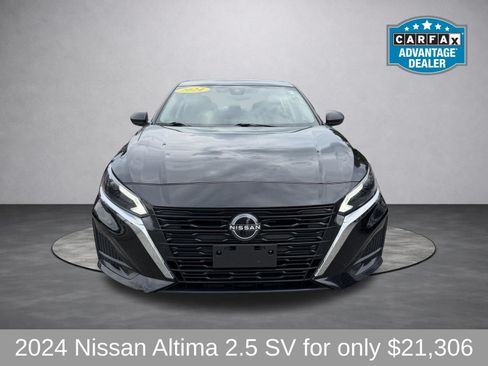Used 2024 Nissan Altima 2.5 SV AWD/4WD image 7