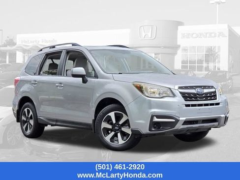Used 2017 Subaru Forester 2.5i Premium w/ All-Weather Package AWD/4WD image 20