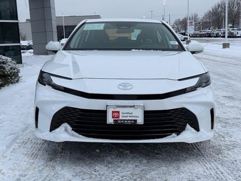 Used 2025 Toyota Camry LE image 8