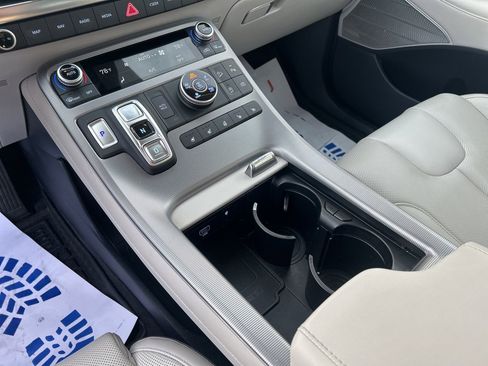 Used 2024 Hyundai Palisade Calligraphy image 20