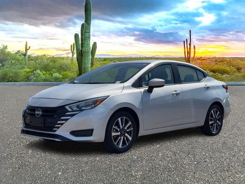 Certified 2025 Nissan Versa SV image 2