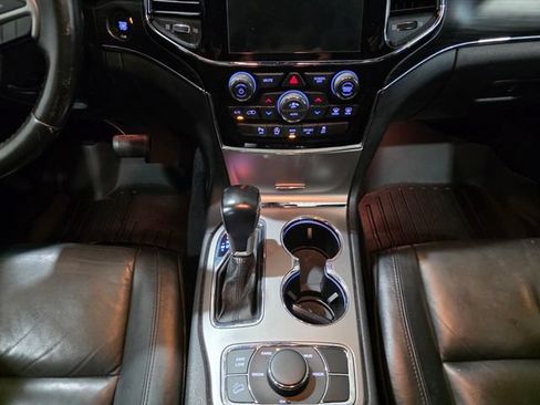 Used 2020 Jeep Grand Cherokee Limited AWD/4WD image 20