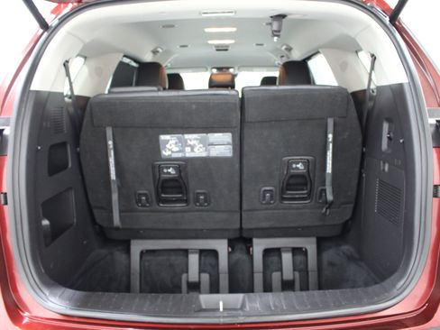 Used 2023 Kia Carnival EX FWD image 23