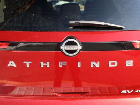 Used 2022 Nissan Pathfinder SV w/ SV Premium Package image 45