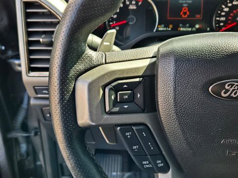 Used 2017 Ford F150 Raptor w/ Equipment Group 802A Luxury image 35