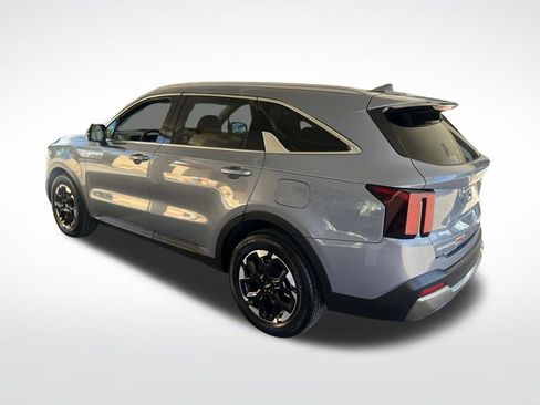 Certified 2025 Kia Sorento S w/ Panoramic Sunroof Package FWD image 43