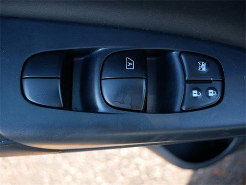 Used 2017 Nissan Sentra SR Turbo w/ SR Turbo Premium Package image 18