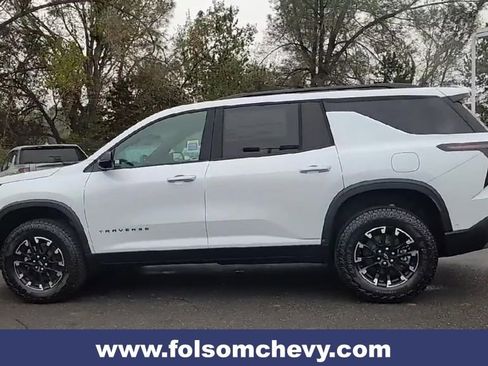 New 2026 Chevrolet Traverse Z71 w/ Enhanced Driving Package image 7