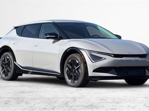New 2025 Kia EV6 Wind image 2