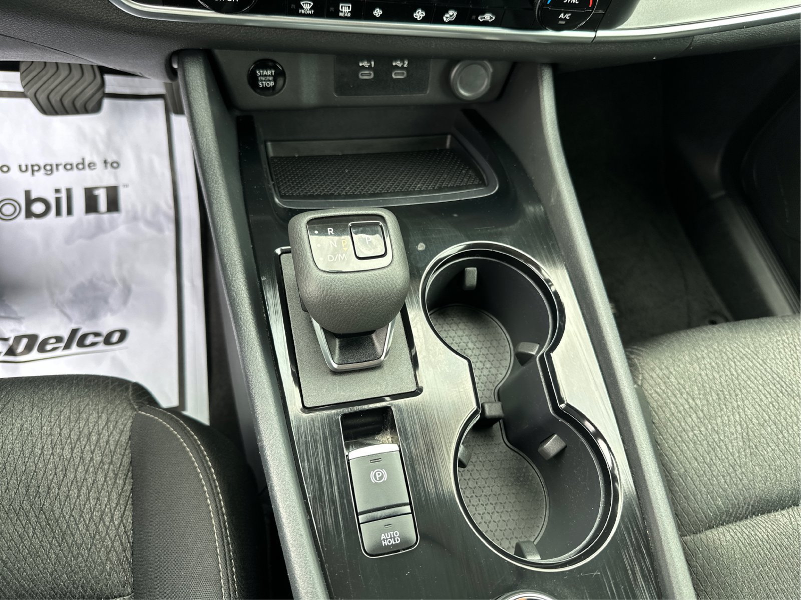 Used 2024 Nissan Rogue SV AWD/4WD image 16