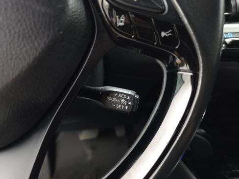 Used 2021 Toyota C-HR XLE FWD image 26