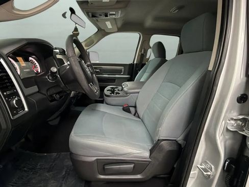 Used 2017 RAM 1500 Classic SLT RWD image 19