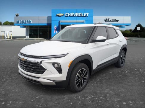 New 2026 Chevrolet TrailBlazer LT w/ Convenience Package AWD/4WD image 1