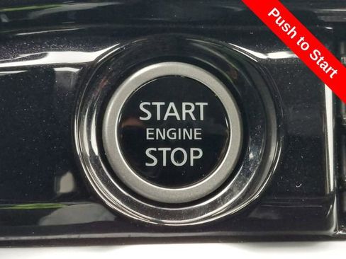 Used 2024 Nissan Pathfinder SV FWD image 20