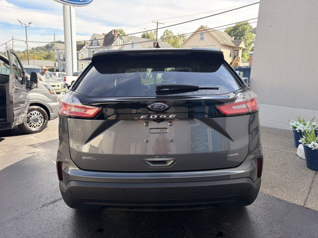 Certified 2024 Ford Edge SEL w/ Sport Appearance Package AWD/4WD image 5