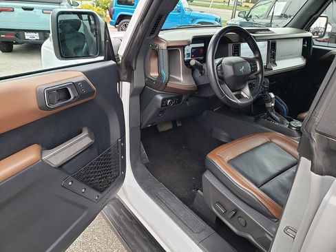 Certified 2023 Ford Bronco Outer Banks image 9