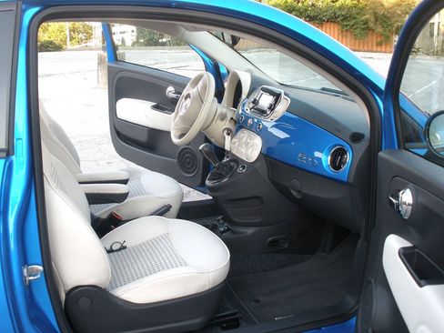 Used 2018 FIAT 500 Pop FWD image 23