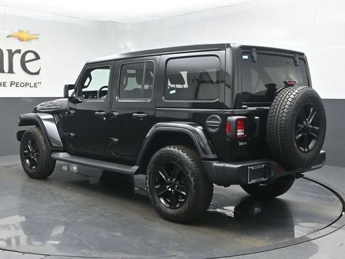 Used 2023 Jeep Wrangler Unlimited Sahara AWD/4WD image 36