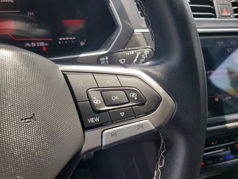 Used 2023 Volkswagen Tiguan SE R-Line FWD image 29