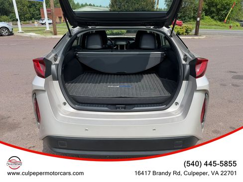 Used 2022 Toyota Prius Prime Limited FWD image 12