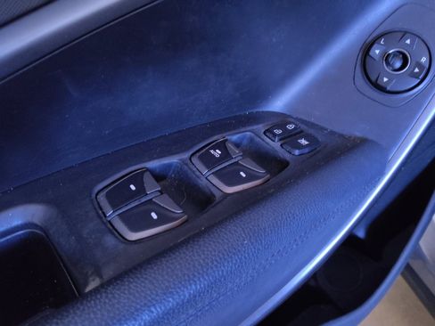 Used 2014 Hyundai Santa Fe Sport w/ Premium Equipment Package 03 image 27