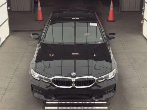 Used 2021 BMW 330i Sedan w/ Driving Assistance Package RWD image 4