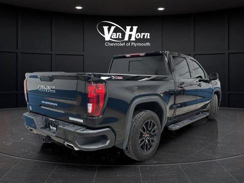 Used 2022 GMC Sierra 1500 Elevation w/ Elevation Premium Package image 3