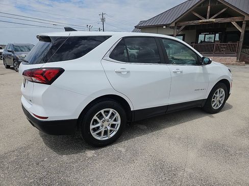 Used 2023 Chevrolet Equinox LT FWD image 8