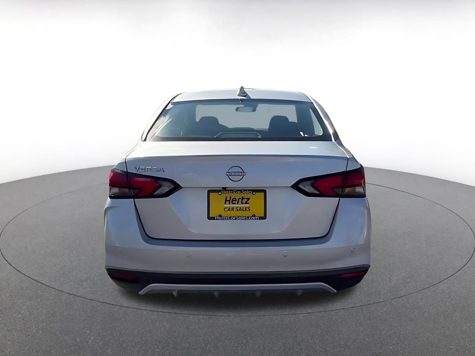 Used 2025 Nissan Versa SV FWD image 12
