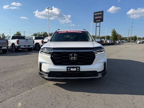 Used 2025 Honda Pilot EX-L image 2