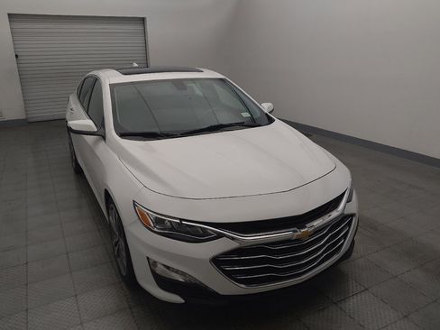 Used 2020 Chevrolet Malibu Premier FWD image 14