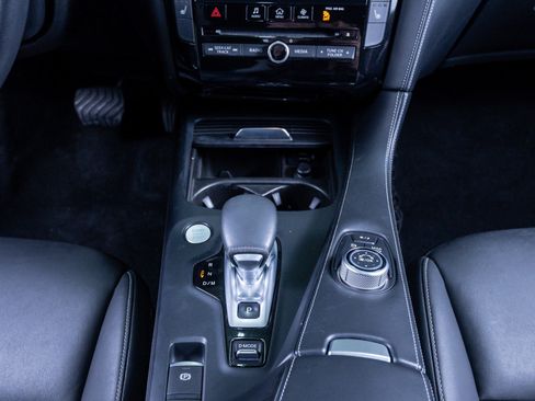 Used 2019 INFINITI QX50 Luxe w/ Navigation Package image 29