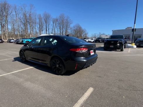 Used 2021 Toyota Corolla SE image 9