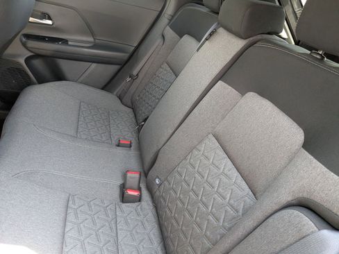 New 2025 Nissan Kicks SV w/ Charging Package FWD image 28