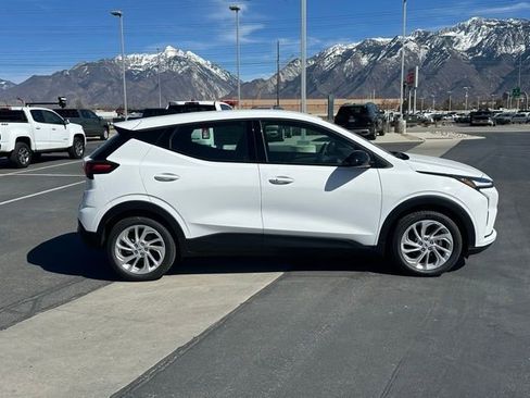 New 2027 Chevrolet Bolt LT w/ Comfort Package FWD image 26