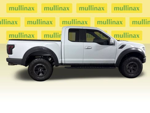 Used 2017 Ford F150 Raptor w/ Equipment Group 802A Luxury AWD/4WD image 2