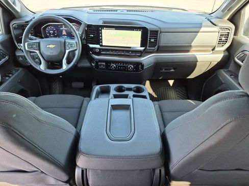 Certified 2026 Chevrolet Silverado 1500 LT RWD image 19