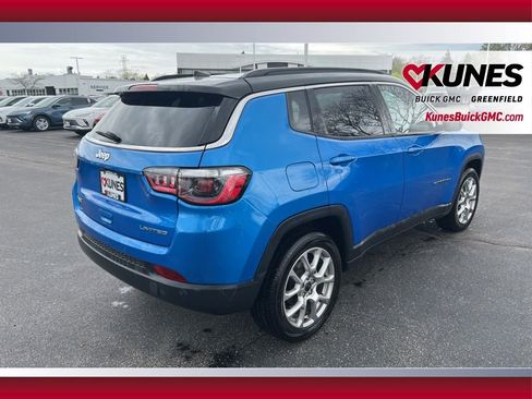 Used 2025 Jeep Compass Limited AWD/4WD image 5