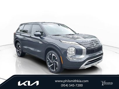 Used 2025 Mitsubishi Outlander SE