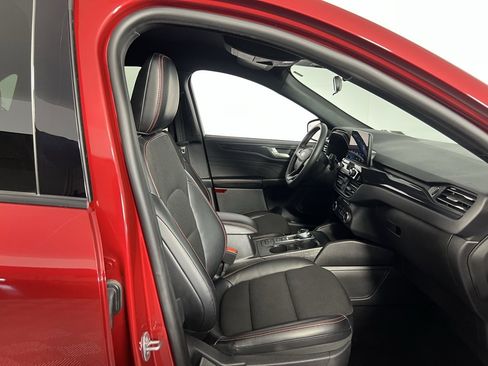 Used 2025 Ford Escape ST-Line image 30