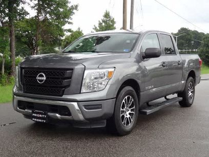 Used 2023 Nissan Titan SV