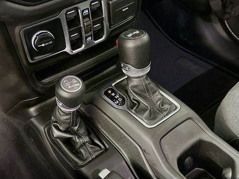 Used 2025 Jeep Wrangler Sahara w/ Safety Group image 24