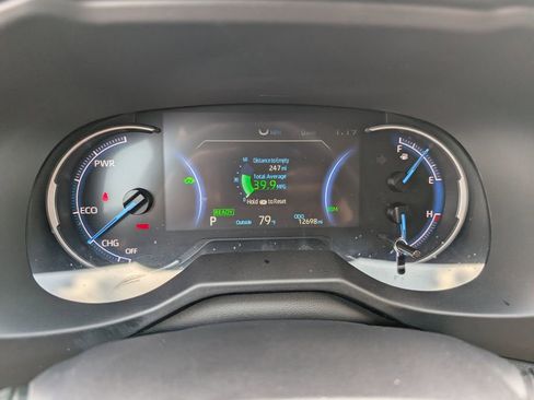 Used 2025 Toyota RAV4 XLE Premium image 17