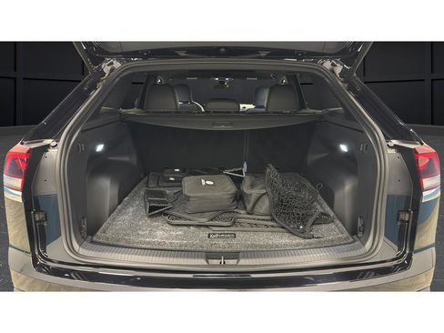 Used 2024 Volkswagen Atlas Cross Sport SEL R-Line AWD/4WD image 27