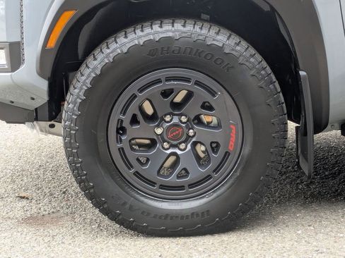 New 2026 Nissan Frontier PRO-4X w/ Pro-4x Convenience Package AWD/4WD image 9